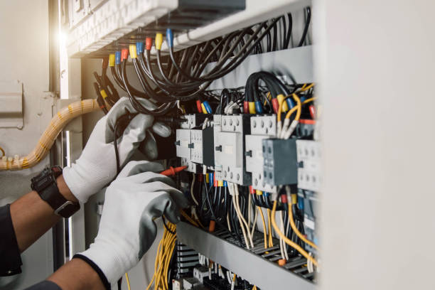 Best Emergency Electrical Repair  in Moosic, PA